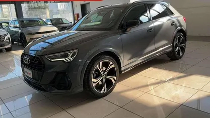 Usata Audi Q3 S-Line 150 CV (110 kW) 2023 Grigio SUV