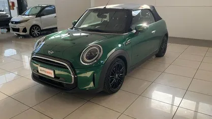 Usata Mini Cooper Essential 136 CV (100 kW) 2023 Verde Utilitaria