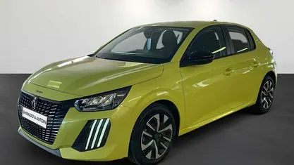 Giallo Usata 2024 Peugeot 208 Active Utilitaria | 14.900 € (Buon prezzo)