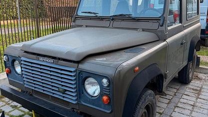 Usado Land Rover Defender 122 CV (89 kW) 2000 Verde Familiar