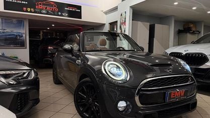 Usata Mini Cooper SD Cabriolet Hype 170 CV (125 kW) 2018 Grigio Cabrio