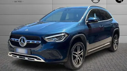 Usata Mercedes GLA250 160 CV (117 kW) 2022 Blu SUV