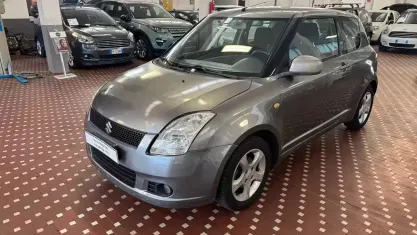Usata Suzuki Swift GL 92 CV (67 kW) 2006 Grigio Utilitaria