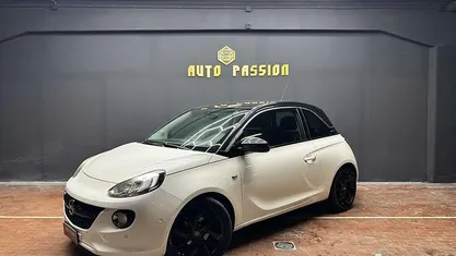 Usata Opel Adam Slam 87 CV (63 kW) 2014 Bianco Utilitaria