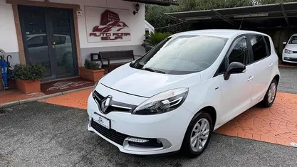 Usata Renault Scénic III LIMITED 110 CV (80 kW) 2015 Bianco Monovolume