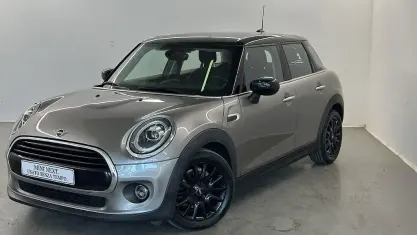 Usata Mini Cooper Hype 136 CV (100 kW) 2020 Argento Utilitaria