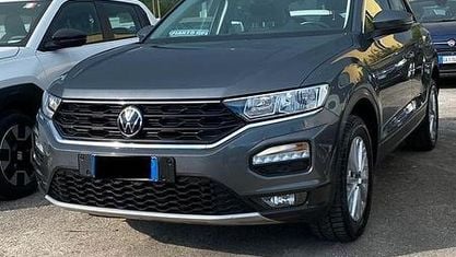 Begagnad VW T-Roc Style 150 HK (110 kW) 2021 Grå SUV