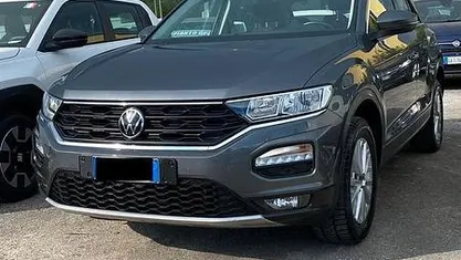 Begagnad VW T-Roc Style 150 HK (110 kW) 2021 Grå SUV