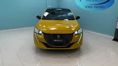 Giallo Usata 2020 Peugeot e-208 GT-line Due volumi | 16.500 € (Buon prezzo)