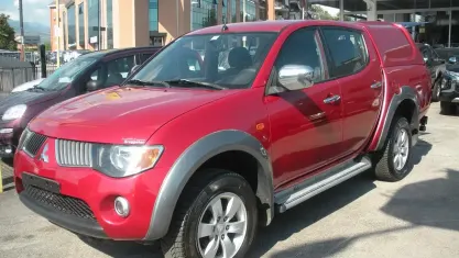 Usata Mitsubishi L200 Intense 136 CV (100 kW) 2012 Rosso Pick-up