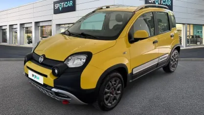 Usata Fiat Panda Cross Cross 69 CV (50 kW) 2019 Giallo Utilitaria
