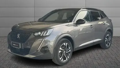 Usata Peugeot 2008 GT-line 131 CV (96 kW) 2020 Grigio SUV