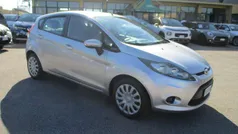 Argento Usata 2009 Ford Fiesta Due volumi | 5000 € (Buon prezzo)
