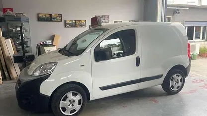 Bianco Usata 2017 Fiat Fiorino Monovolume | 6350 € (Buon prezzo)