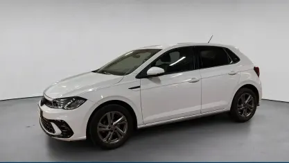 Usata VW Polo R-line 95 CV (69 kW) 2023 Bianco pastello Utilitaria