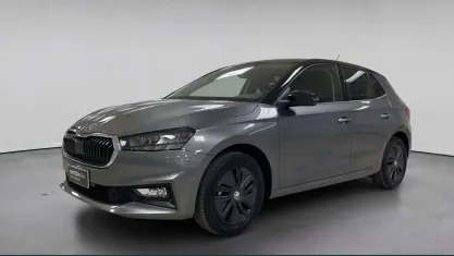 Usata Skoda Fabia 95 CV (69 kW) 2025 Grigio pastello Utilitaria