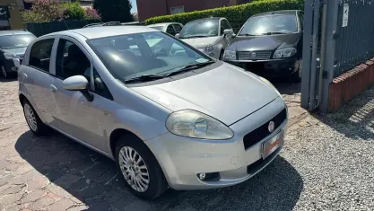 Usata Fiat Grande Punto S 75 CV (55 kW) 2011 Grigio Utilitaria