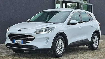 Bianco Usata 2020 Ford Kuga Titanium SUV | 21.300 € (Buon prezzo)