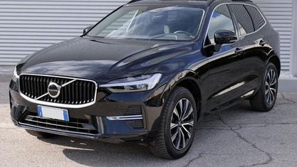 Usata Volvo XC60 Core 197 CV (144 kW) 2023 Nero SUV