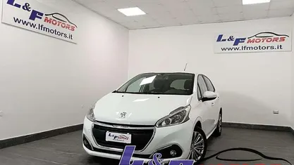 Bianco Usata 2019 Peugeot 208 Allure Due volumi | 9490 € (Ottimo prezzo)
