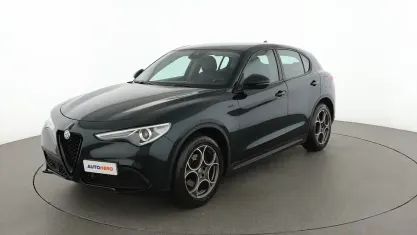 Gebraucht Alfa Romeo Stelvio Sprint 190 PS (139 kW) 2022 Grün SUV