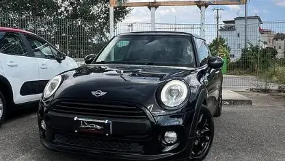 Usata Mini ONE Hype 102 CV (75 kW) 2018 Nero Utilitaria