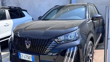 Usata 2025 Peugeot 2008 Allure SUV | 25.900 € (Buon prezzo)