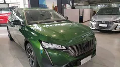 Verde olivine Nuova 2025 Peugeot 308 Allure Tre volumi | 28.500 € (Buon prezzo)