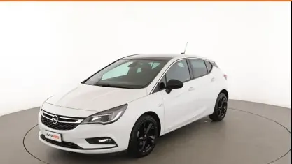Usata Opel Astra Dynamic 105 CV (77 kW) 2018 Bianco Berlina