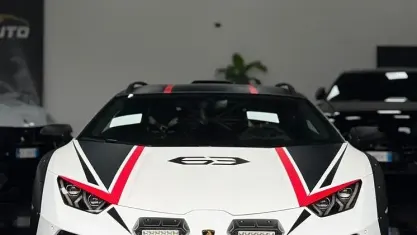 Usata Lamborghini Huracán 610 CV (448 kW) 2023 Bianco Coupé