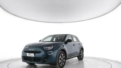 Usata Fiat 600 Pop 145 CV (106 kW) 2025 Blu SUV
