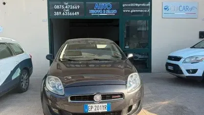 Usata Fiat Bravo Easy 105 CV (77 kW) 2013 Marrone Utilitaria