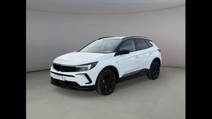 Usata Opel Grandland X GS Line 131 CV (96 kW) 2022 Bianco SUV