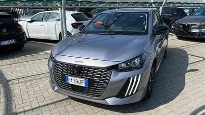 Usata Peugeot 208 Allure 102 CV (75 kW) 2025 Grigio Utilitaria