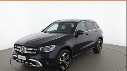 Usado Mercedes GLC300e Executive 320 CV (235 kW) 2020 Azul SUV