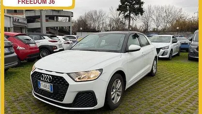 Usata 2018 Audi A1 Comfort Due volumi | 15.490 € (Super prezzo)
