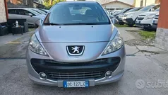 Grigio Usata 2006 Peugeot 207 Tre volumi | 3000 € (Buon prezzo)