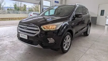 Begagnad Ford Kuga Titanium S 120 HK (88 kW) 2017 SUV