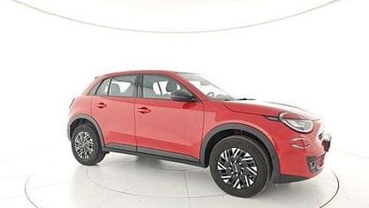 Usata Fiat 600 136 CV (100 kW) 2024 Rosso SUV