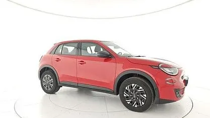 Usata Fiat 600 136 CV (100 kW) 2024 Rosso SUV