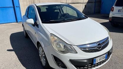Usata Opel Corsa 86 CV (63 kW) 2011 Bianco Berlina