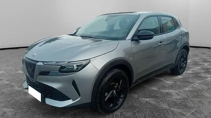Grigio scuro Usata 2025 Alfa Romeo Junior SUV | 29.900 € (Buon prezzo)