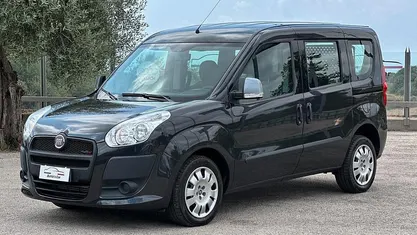 Usata Fiat Doblò Emotion 105 CV (77 kW) 2011 Monovolume