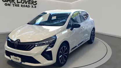 Usata Renault Clio Techno 91 CV (66 kW) 2025 Bianco Utilitaria