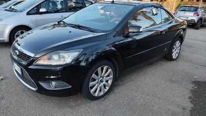 Usata Ford Focus Cabriolet 140 CV (102 kW) 2011 Nero Cabrio
