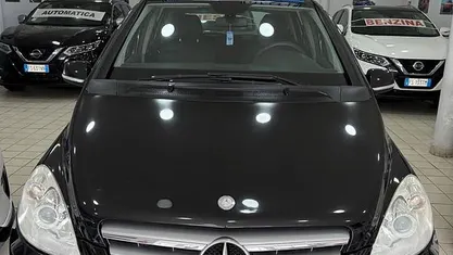 Usata Mercedes B180 Premium 109 CV (80 kW) 2011 Nero Monovolume