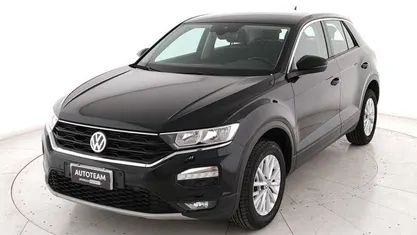 Usata VW T-Roc Business 116 CV (85 kW) 2020 Nero SUV