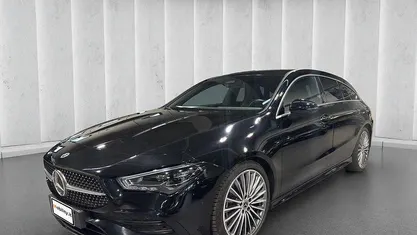 Begagnad Mercedes CLA200 Shooting Brake Advanced Plus 150 HK (110 kW) 2024 Svart Kombi