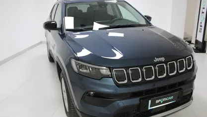 Blu Usata 2024 Jeep Compass Limited SUV | 27.900 € (Buon prezzo)