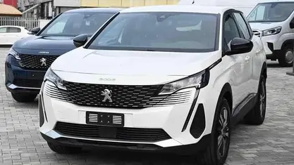 Bianco Usata 2024 Peugeot 3008 Allure SUV | 18.900 € (Super prezzo)